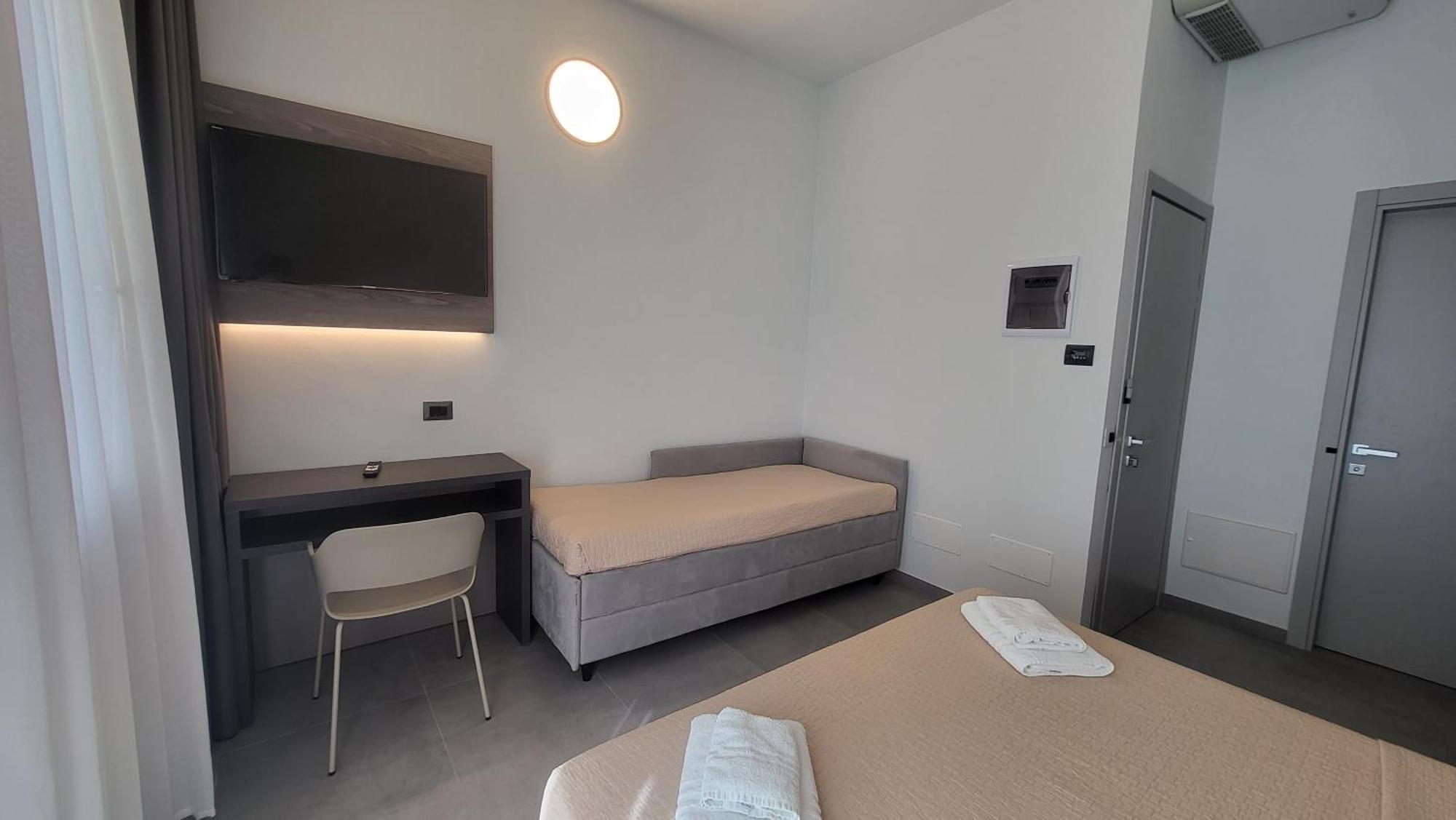 Hotel Giannini Rimini Zimmer foto